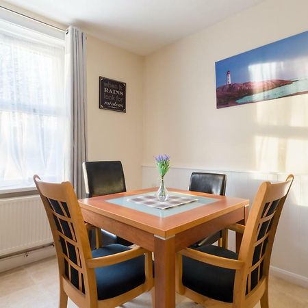 Well Presented 2 Bedroom House - Sleeps Four Royal Royal Leamington Spa Exterior foto