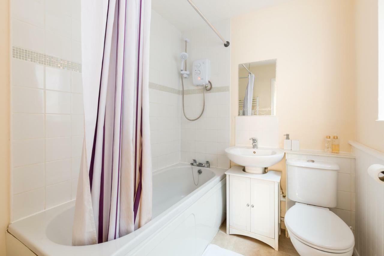 Well Presented 2 Bedroom House - Sleeps Four Royal Royal Leamington Spa Exterior foto