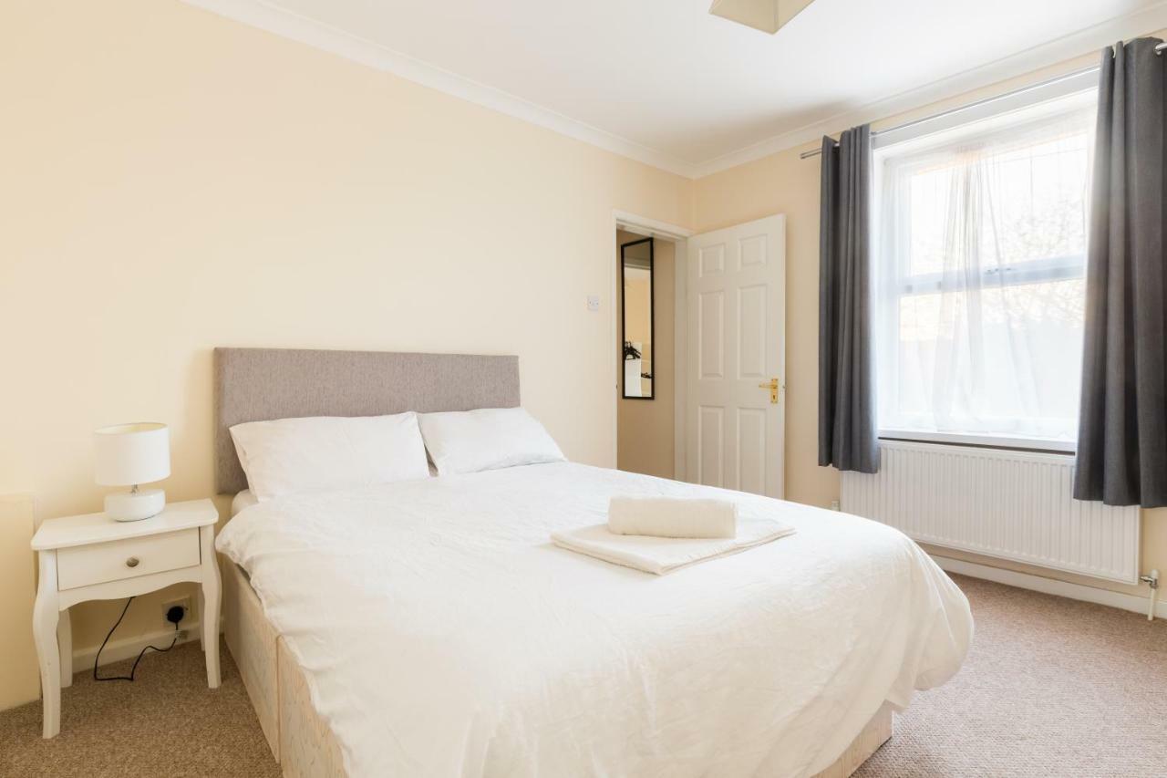 Well Presented 2 Bedroom House - Sleeps Four Royal Royal Leamington Spa Exterior foto