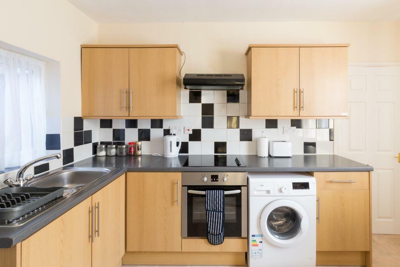 Well Presented 2 Bedroom House - Sleeps Four Royal Royal Leamington Spa Exterior foto