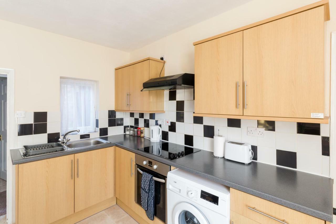 Well Presented 2 Bedroom House - Sleeps Four Royal Royal Leamington Spa Exterior foto